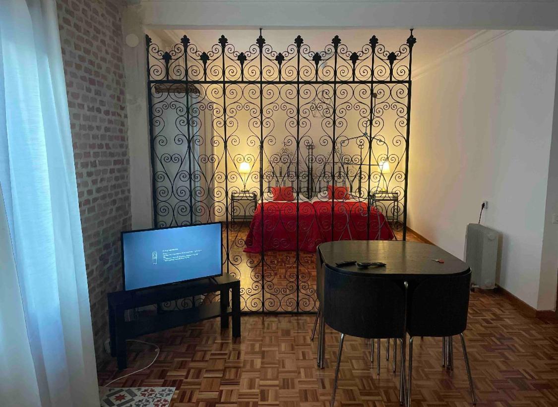 Apartament Alojamiento En El Centro De Toledo Zewnętrze zdjęcie